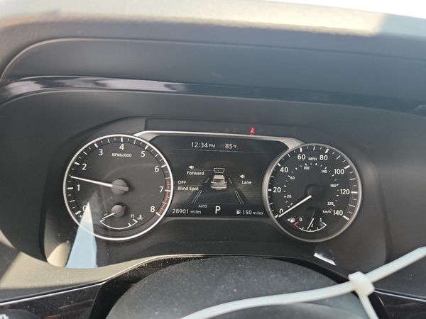 2024 NISSAN PATHFINDER SV