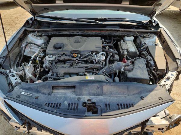 2022 TOYOTA CAMRY LE — Engine bay