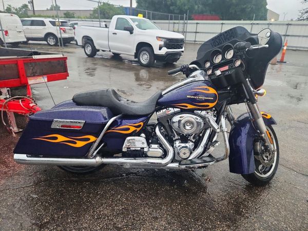 2012 HARLEY-DAVIDSON FLHX