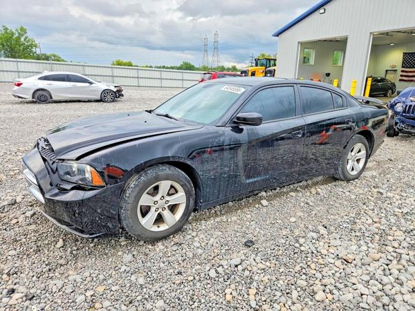 2013 DODGE CHARGER SE
