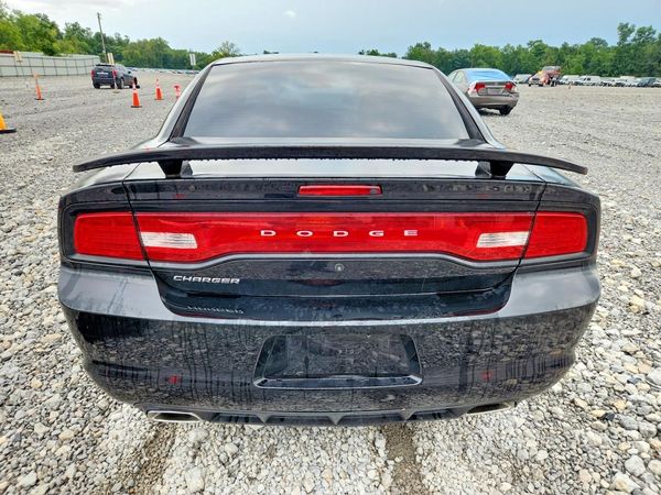 2013 DODGE CHARGER SE