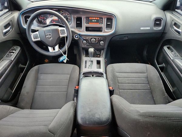 2013 DODGE CHARGER SE