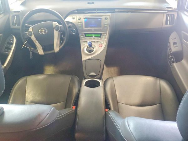 2015 TOYOTA PRIUS