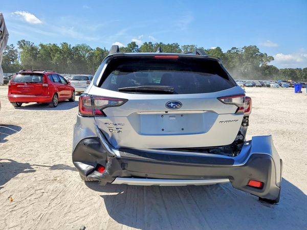 2025 SUBARU OUTBACK Limited