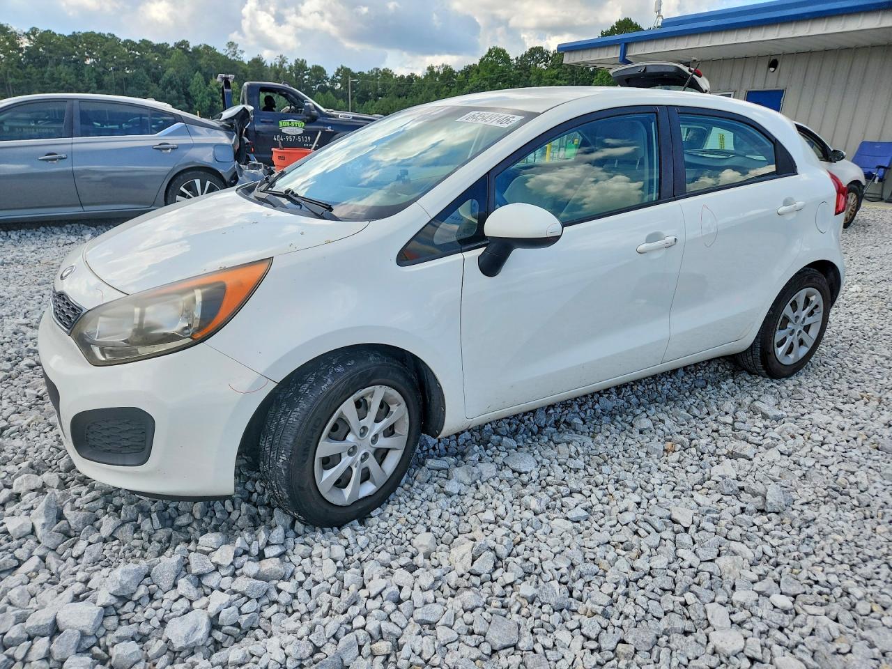 2013 KIA RIO 5-DOOR EX / SX