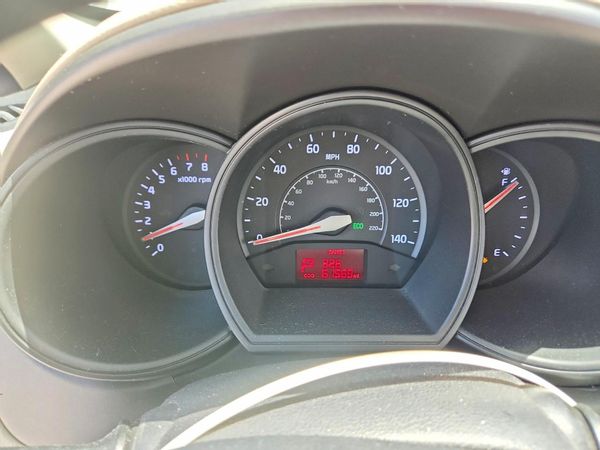 2013 KIA RIO 5-DOOR EX / SX