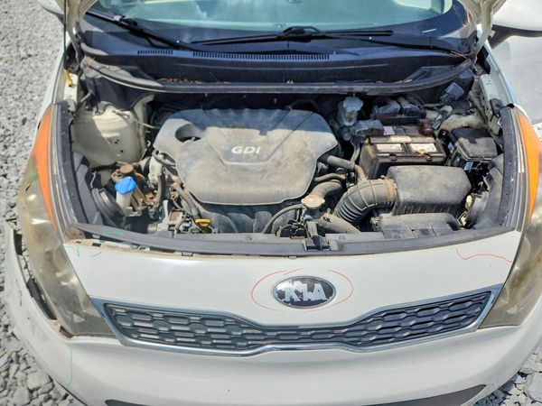 2013 KIA RIO 5-DOOR EX / SX