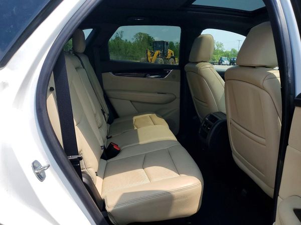 2018 CADILLAC XT5 Luxury