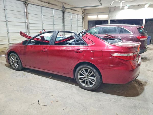 2015 TOYOTA CAMRY