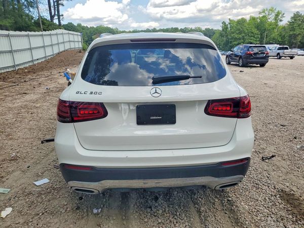 2022 MERCEDES-BENZ GLC