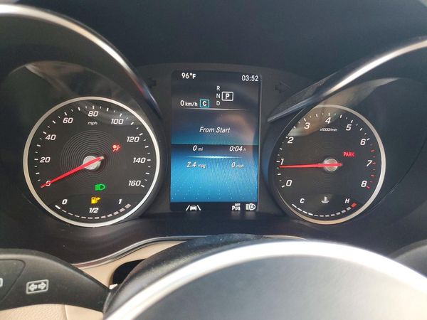 2022 MERCEDES-BENZ GLC