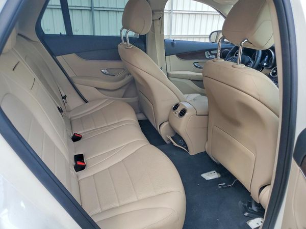 2022 MERCEDES-BENZ GLC