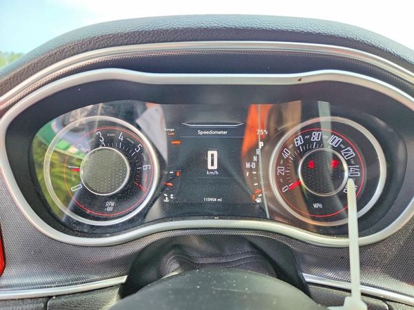 2015 DODGE CHALLENGER SXT Plus