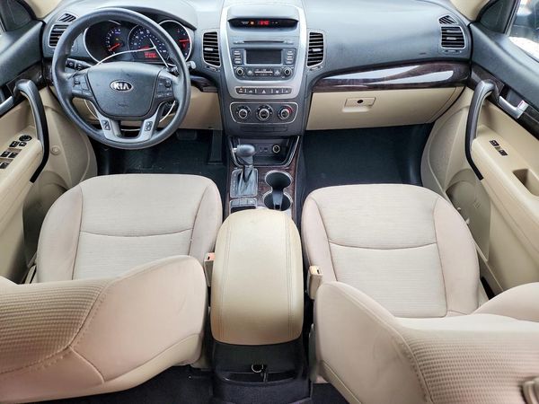 2014 KIA SORENTO Base/ LX