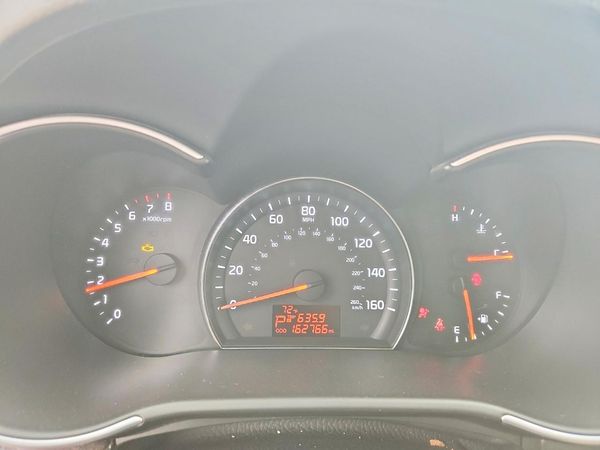 2014 KIA SORENTO Base/ LX