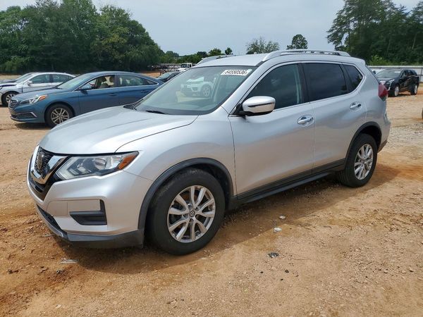 2019 NISSAN ROGUE — Front 3/4