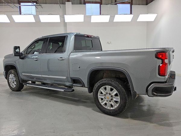 2024 CHEVROLET SILVERADO High Country