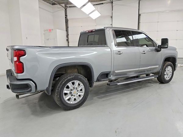 2024 CHEVROLET SILVERADO High Country