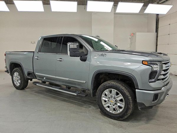2024 CHEVROLET SILVERADO High Country