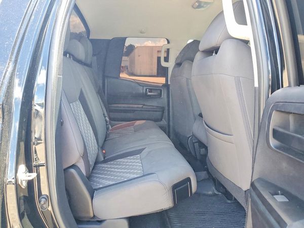 2019 TOYOTA TUNDRA SR5 Grade