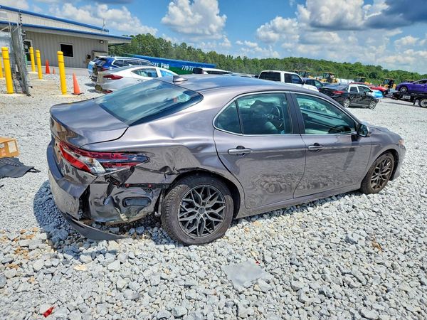 2024 TOYOTA CAMRY