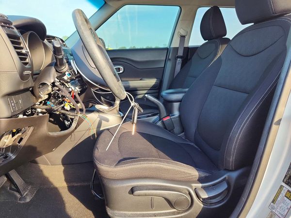 2015 KIA SOUL GL(Middle-low grade)