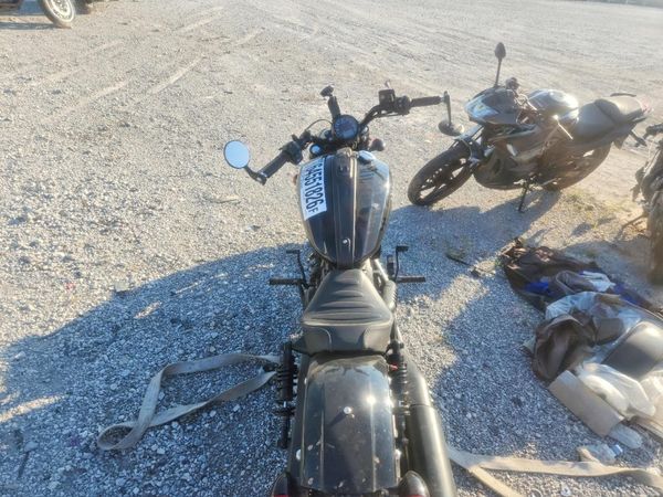 2025 INDIAN MOTORCYCLE CO. MOTORCYCLE