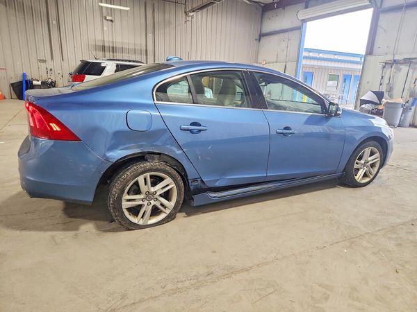 2014 VOLVO S60