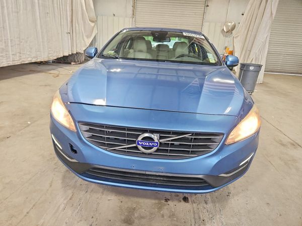 2014 VOLVO S60