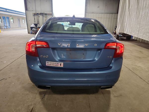2014 VOLVO S60