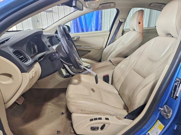 2014 VOLVO S60