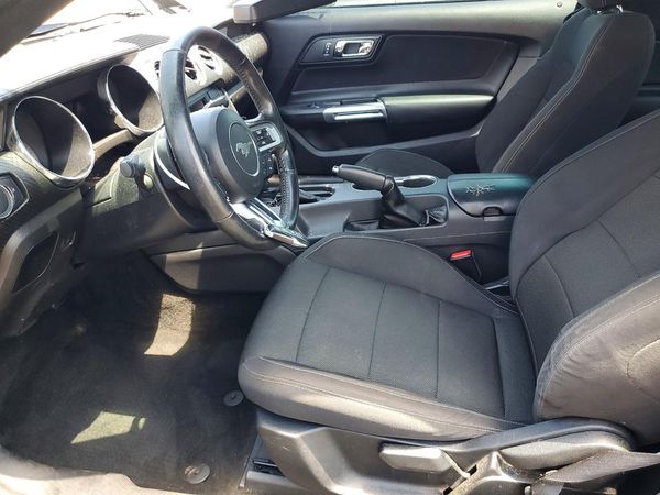 2017 FORD MUSTANG V6 Coupe