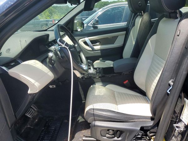 2020 LAND ROVER DISCOVERY SE R-Dynamic — DENT