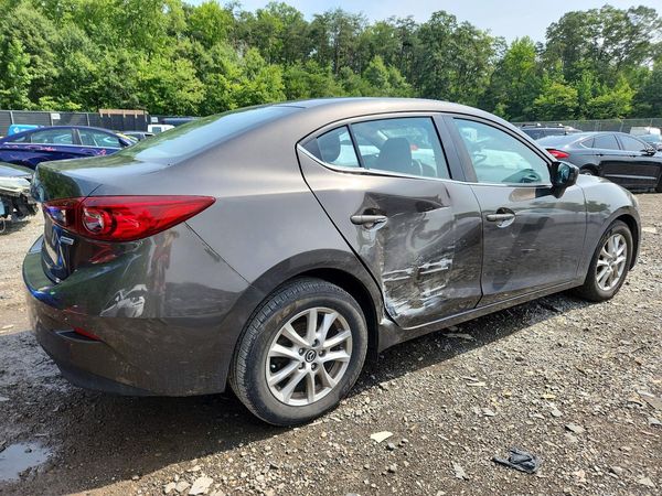 2016 MAZDA 3 Sport/GX