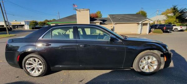 2015 CHRYSLER 300