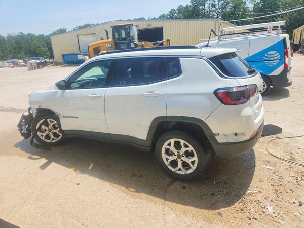 2025 JEEP COMPASS North, Latitude