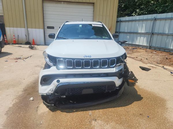 2025 JEEP COMPASS North, Latitude