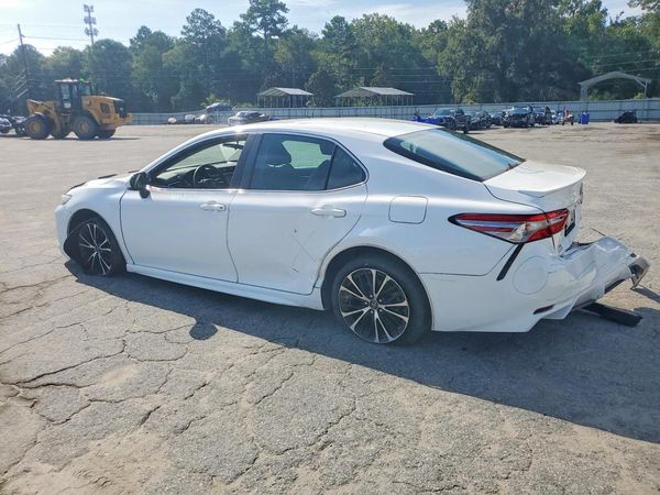 2018 TOYOTA CAMRY