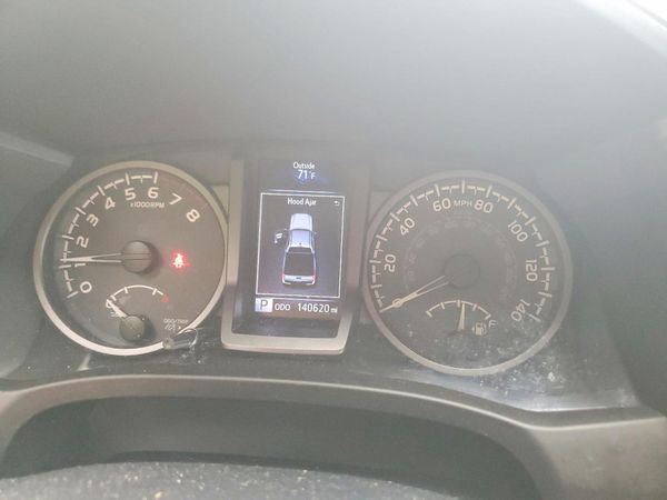 2019 TOYOTA TACOMA SR5