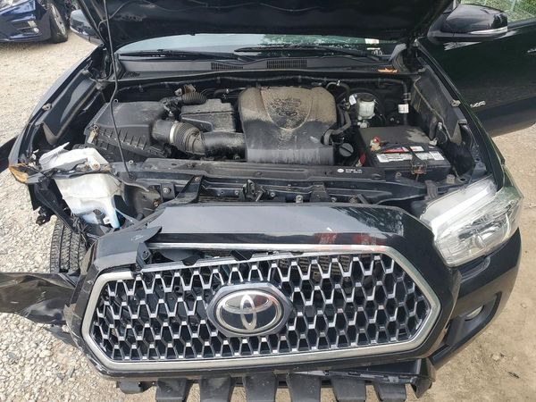 2019 TOYOTA TACOMA SR5