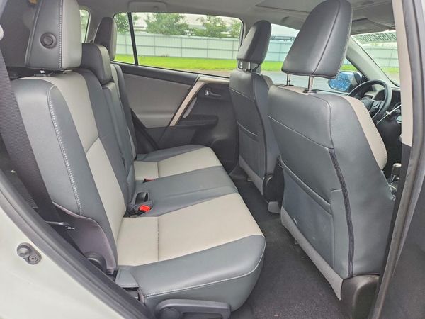 2015 TOYOTA RAV4 Limited (G Grade)