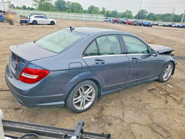 2014 MERCEDES-BENZ C C300 4 MATIC