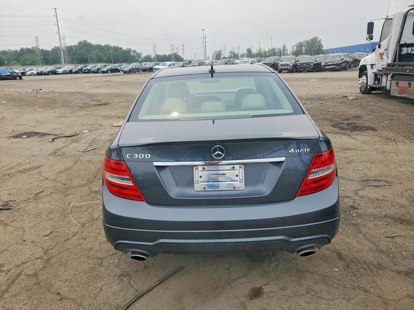 2014 MERCEDES-BENZ C C300 4 MATIC