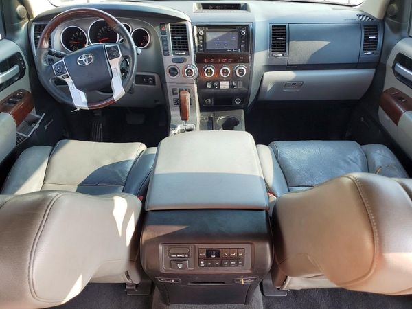 2015 TOYOTA SEQUOIA
