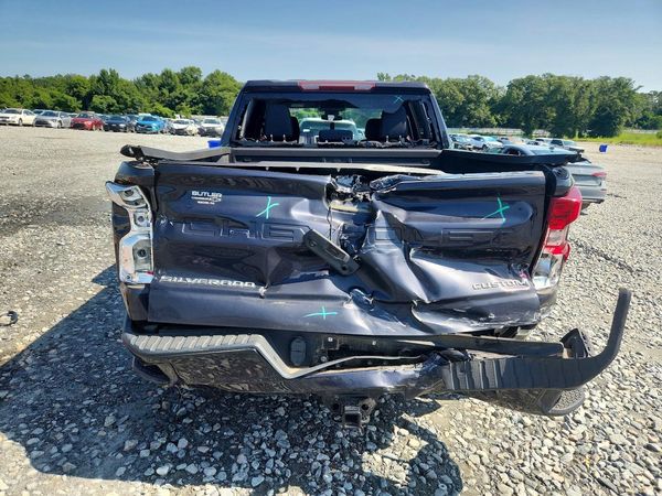 2023 CHEVROLET SILVERADO Custom