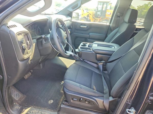 2023 CHEVROLET SILVERADO Custom