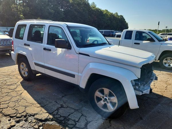2012 JEEP LIBERTY SPORT 4X4 — Passenger 3/4