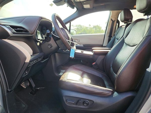 2021 TOYOTA SIENNA