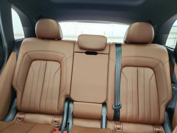 2018 AUDI Q5 quattro Premium Plus