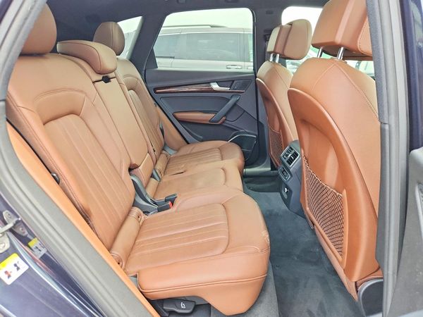 2018 AUDI Q5 quattro Premium Plus